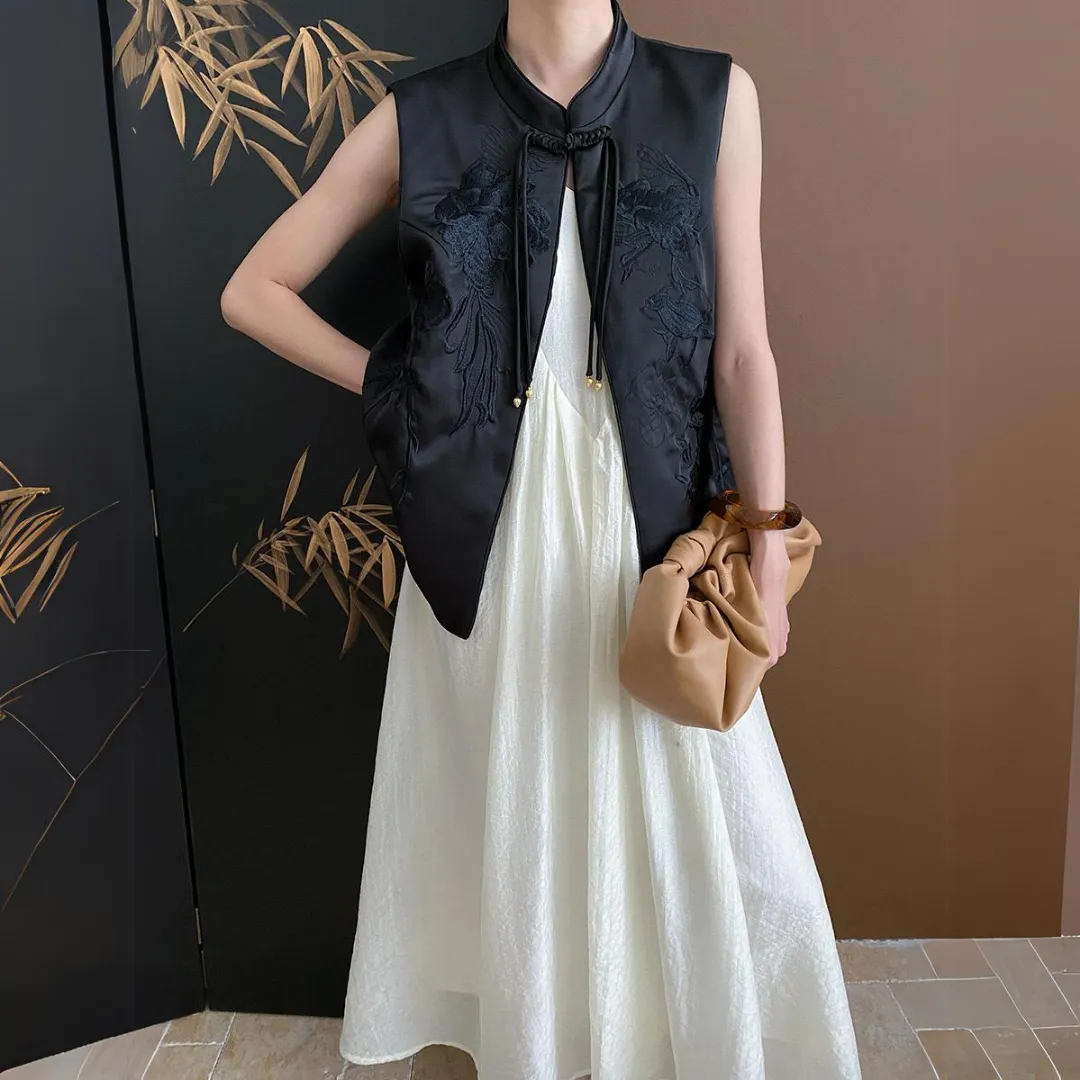 新中式流苏盘扣刺绣背心马甲 New Chinese Style Tassel Button Embroidered Vest