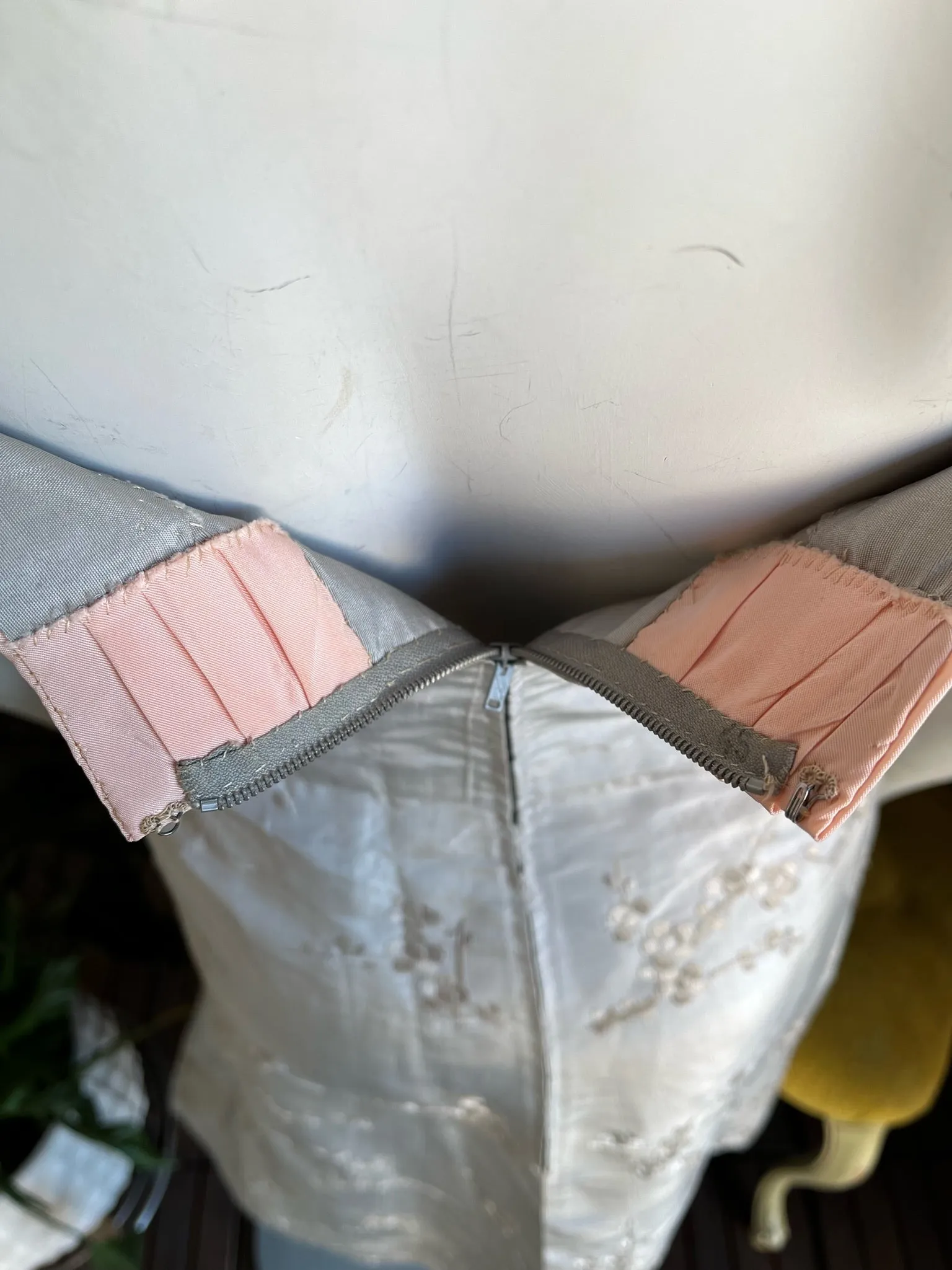 1950s Silk Embroidered Gray Pink Dress