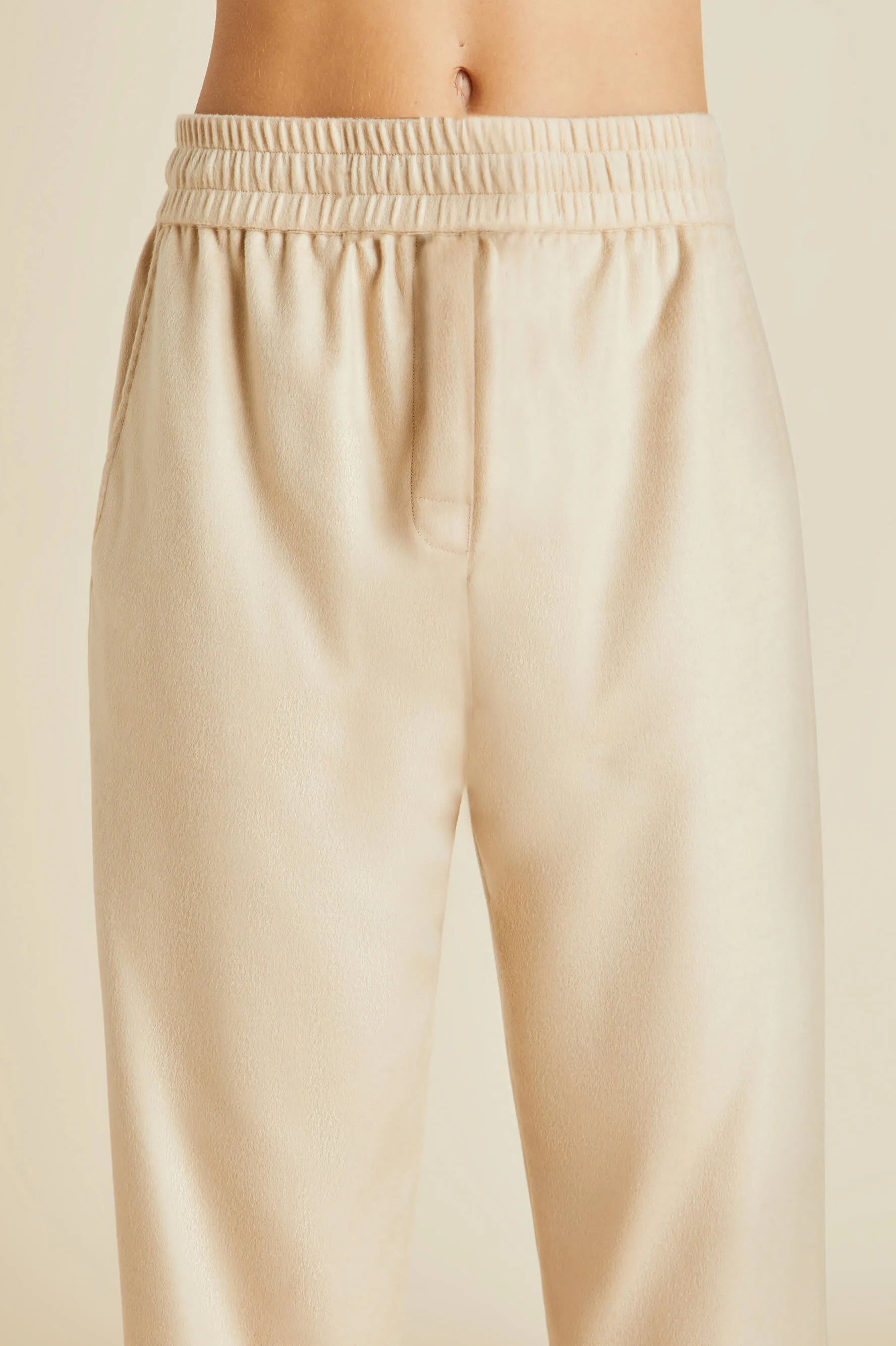 Radziwill Muscat Beige Tracksuit in Cashmere