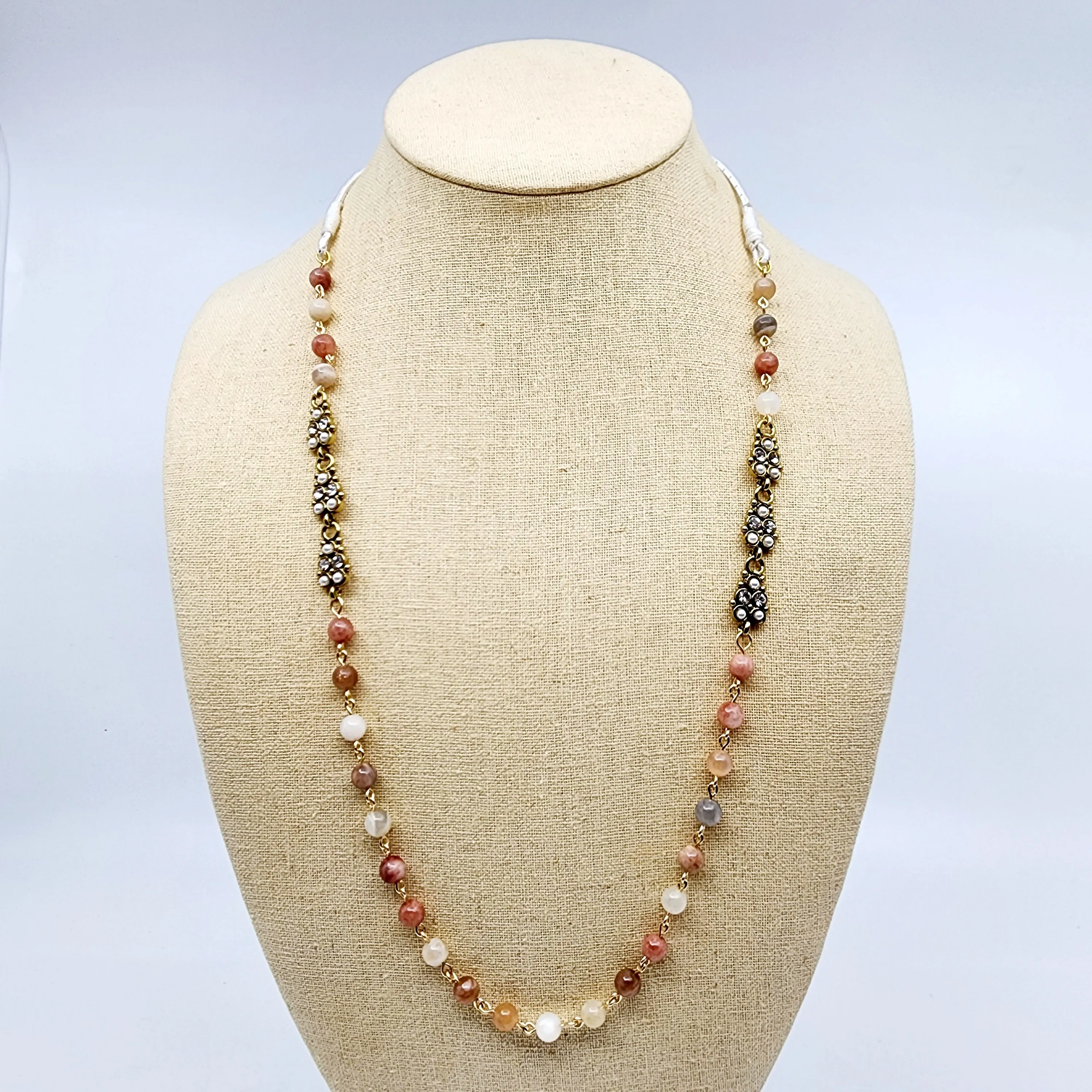 Yurizan Necklace Set